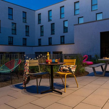 Moxy Outletcity Metzingen Мецинген Екстериор снимка