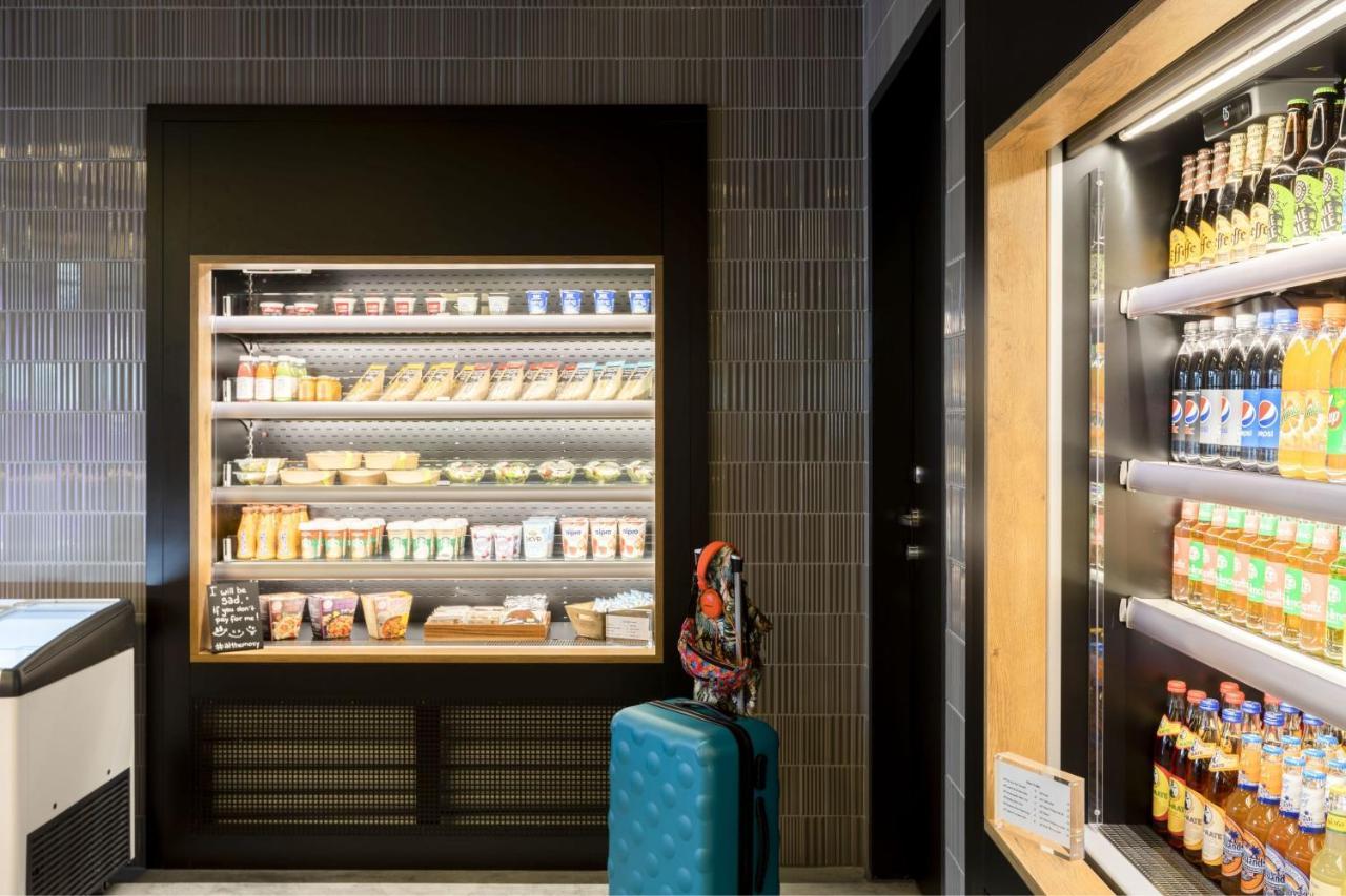 Moxy Outletcity Metzingen Мецинген Екстериор снимка