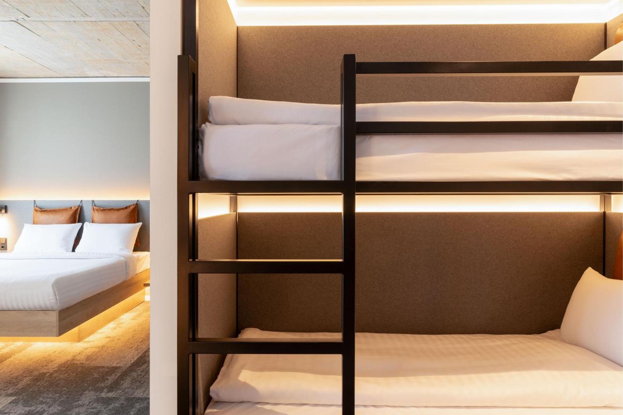 Moxy Outletcity Metzingen Мецинген Екстериор снимка