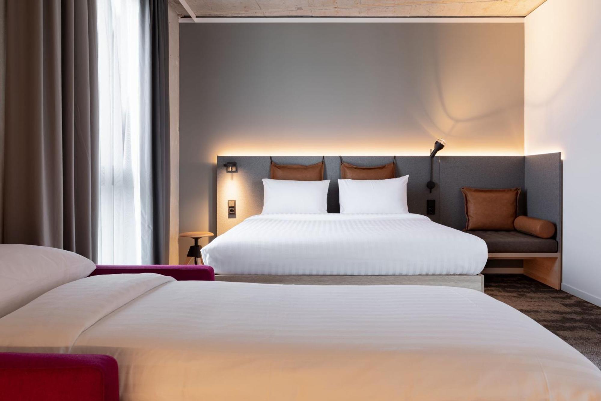Moxy Outletcity Metzingen Мецинген Екстериор снимка