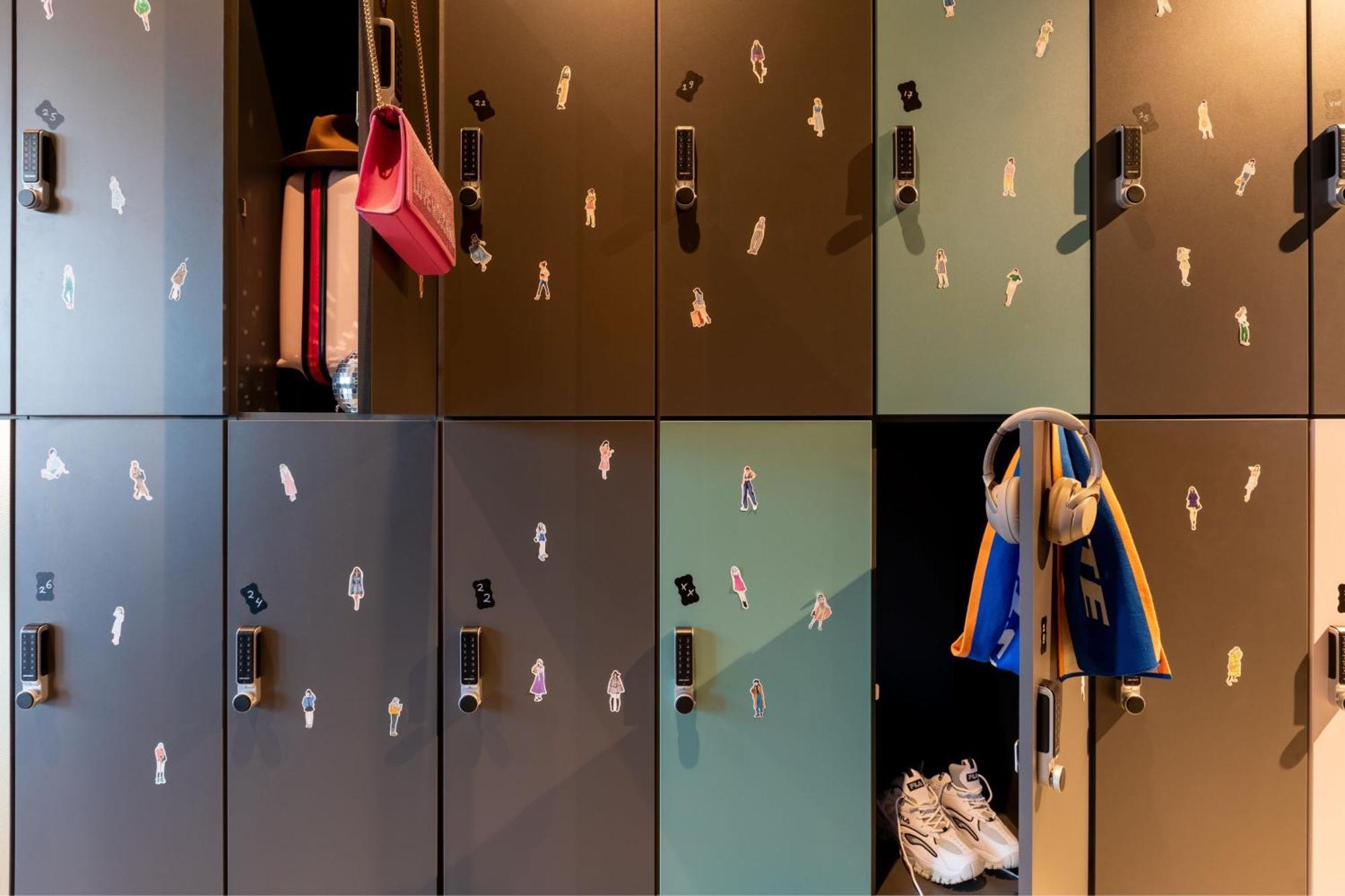 Moxy Outletcity Metzingen Мецинген Екстериор снимка